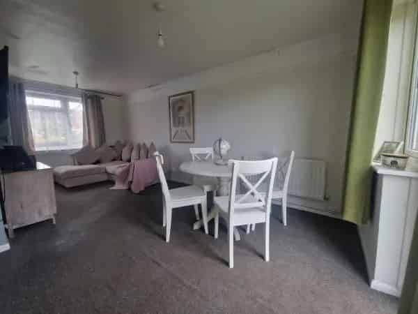 3 Bed Semi Detached House East Malling Large Gardens