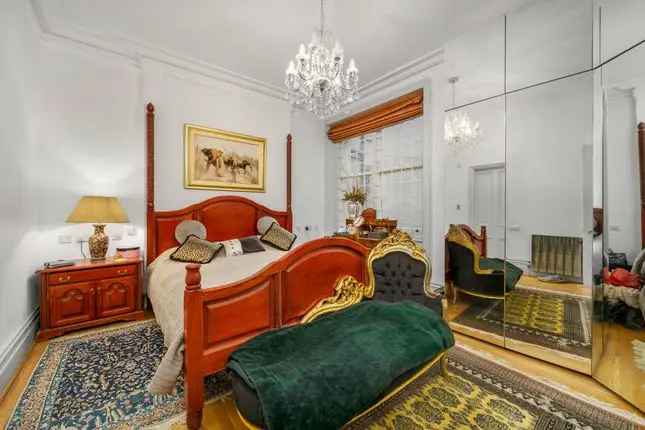 Flat for sale in Bramham Gardens, London SW5