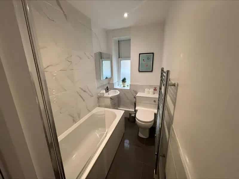 Studio Flat Brighton Students Welcome Available May