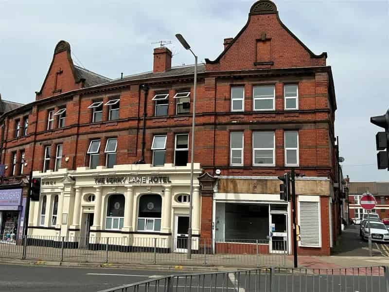 Retail Unit to Let on Smithdown Place Liverpool