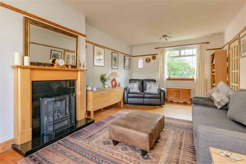 2 Bed House - Terraced with 1 Reception Room