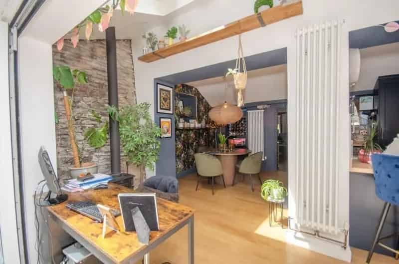 3 Bed Detached Cottage For Sale in Mangotsfield