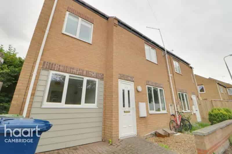 5 Bedroom Semi Detached House to Rent