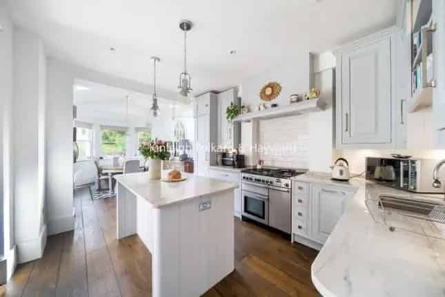 Six Bedroom Edwardian House for Sale in London N10