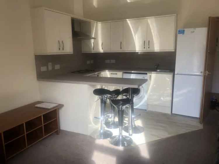 4 Bedroom Flat To Rent Available May 26 2025