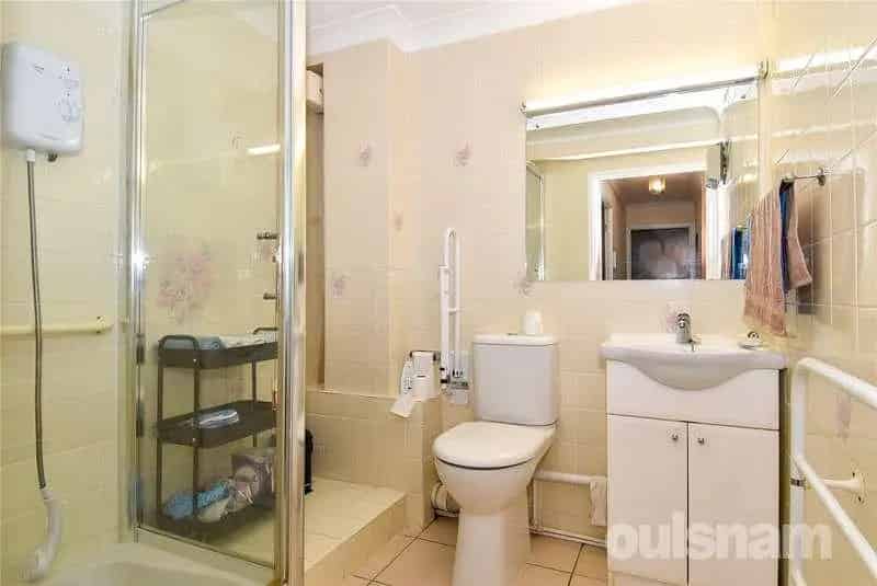 1 Bed Retirement Flat for Sale