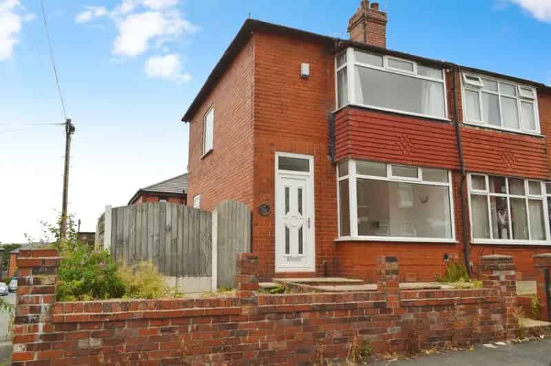 2 bedroom House
 To Let