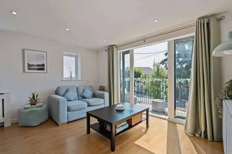 1 Bed Flat for Sale Netley Abbey
