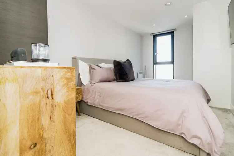 2 Bedroom Flat for Sale Manchester M4 Hallmark Tower Parking Balcony