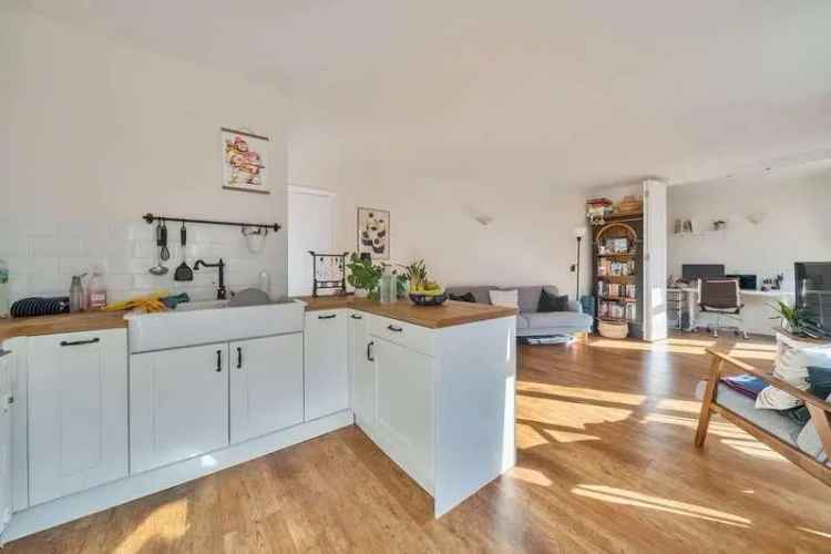 1 Bed Flat for Sale in Bow Quarter, London