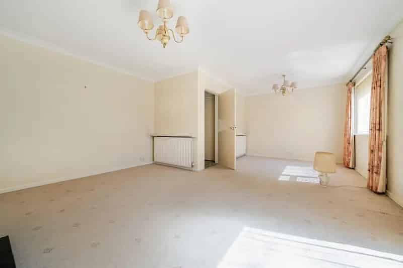 Four Bedroom Detached House For Modernisation