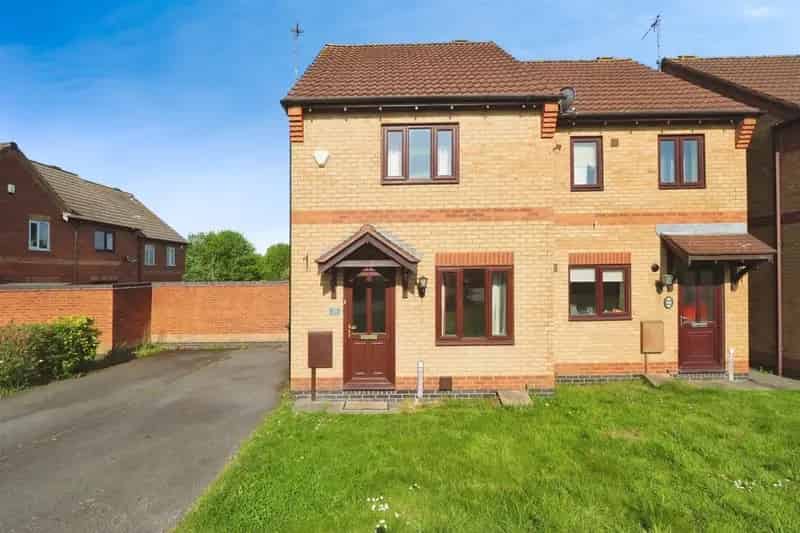 Two Bedroom End Terrace House Loughborough