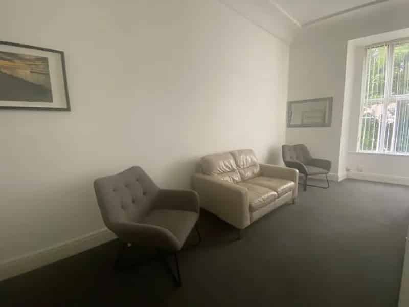 2 Bedroom Furnished Apartment Near Sefton Park L8 Liverpool