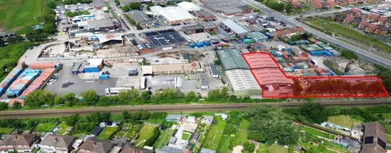 Industrial property For Rent , Moreton, England