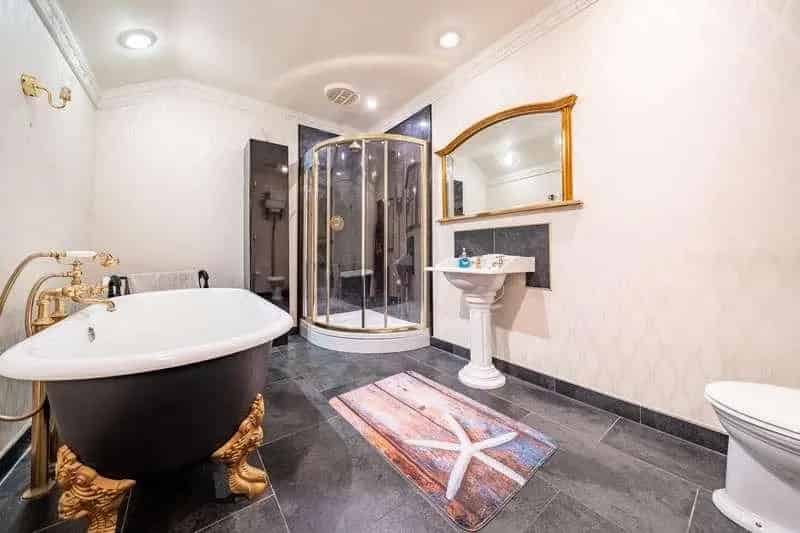 6 Bed House for Sale Farnah Green Luxury Country Residence