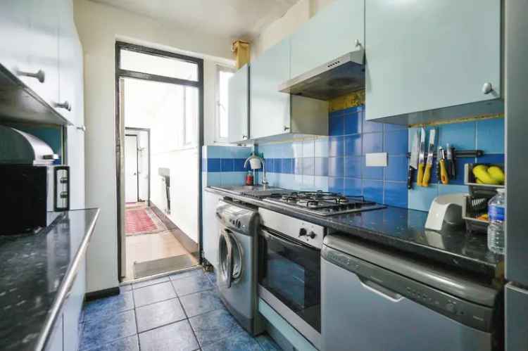 Family Home or Investment Opportunity Streatham Vale 3 Beds 2 Baths Garage