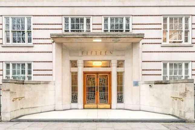 Flat for sale in Portman Square, Marylebone W1H