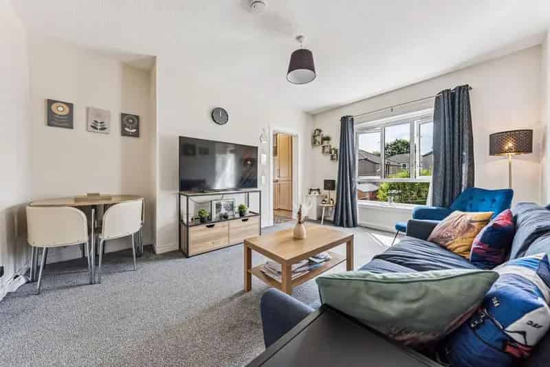3 Bedroom Flat for Sale Shawlands