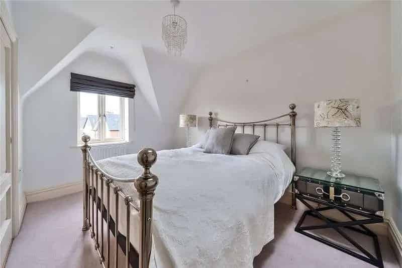 4 Bed House for Sale Taplow Riverside