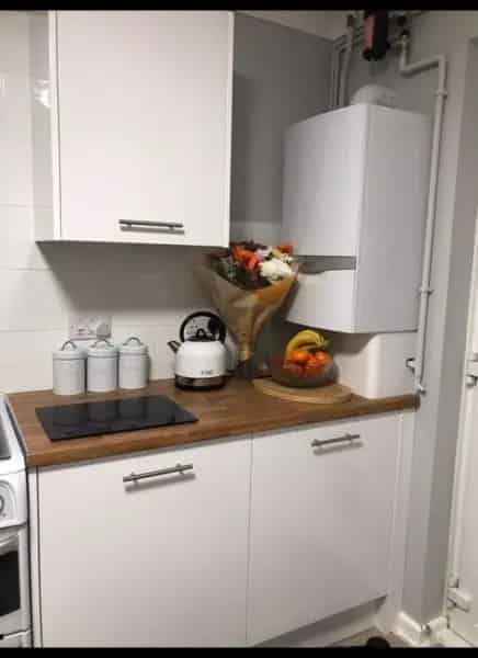 3 Bedroom End Terrace House with Parking and Garden