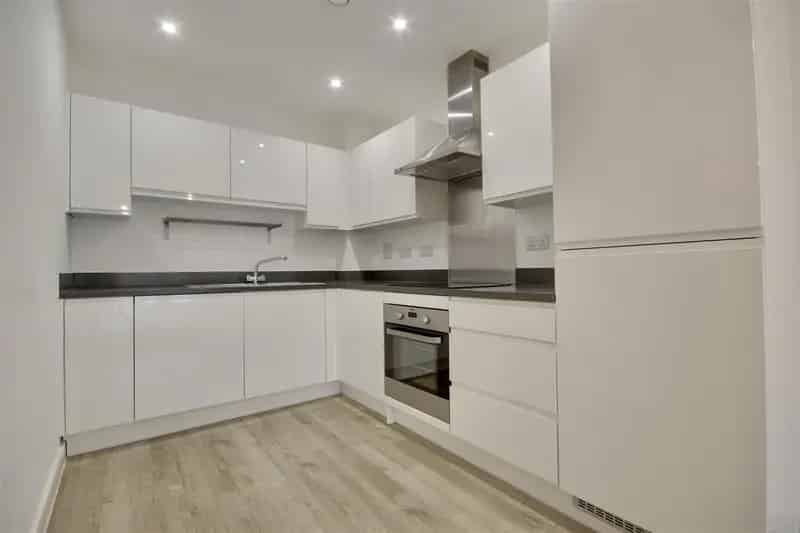 1 Bedroom Flat to Rent Portsmouth Modern Apartment