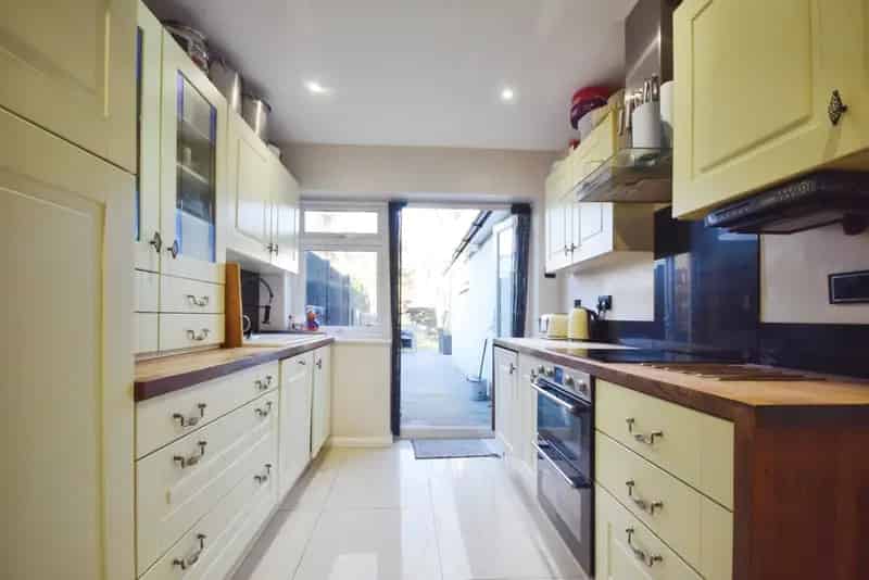 3 Bedroom Semi-Detached Bungalow to Rent West Kingsdown