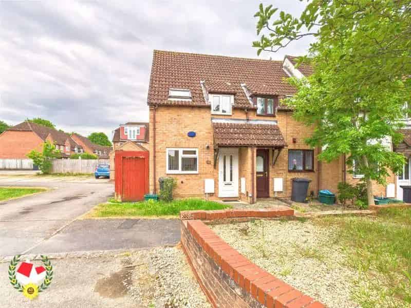 2 Bedroom End of Terrace House for Sale