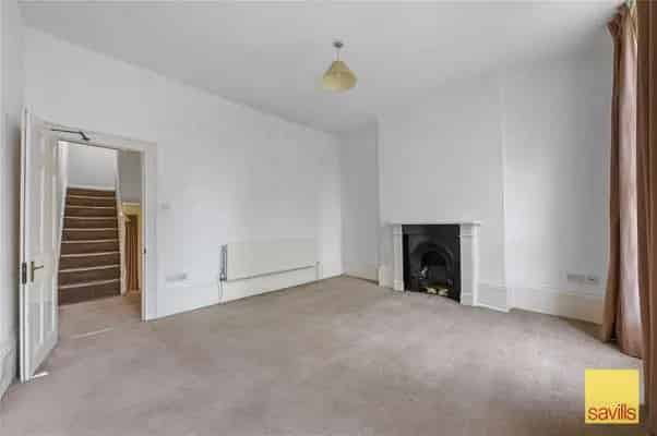 4 Bedroom Teraced House East London
