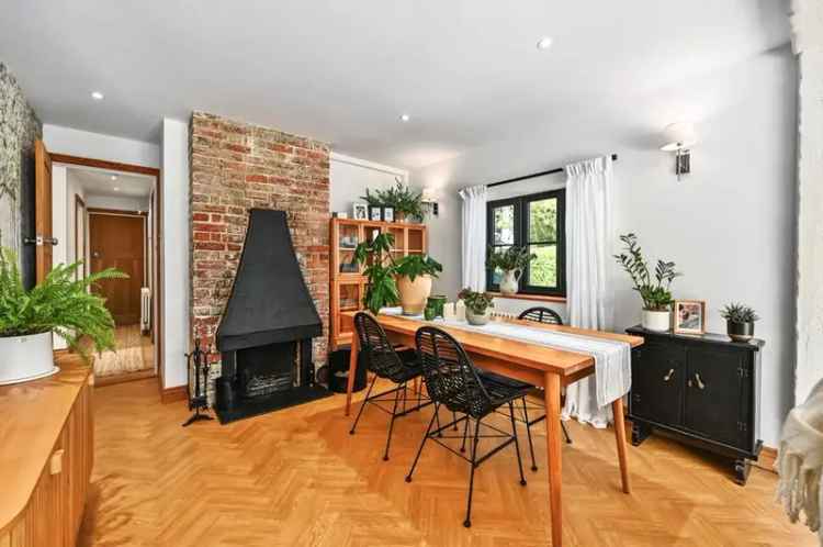 3 Bedroom Detached House Rye East Sussex