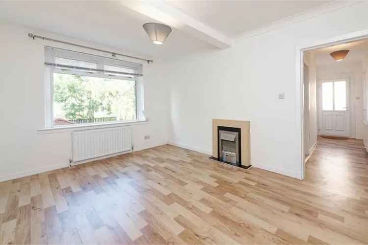 2 Bed Flat - Ground Floor with 1 Reception Room