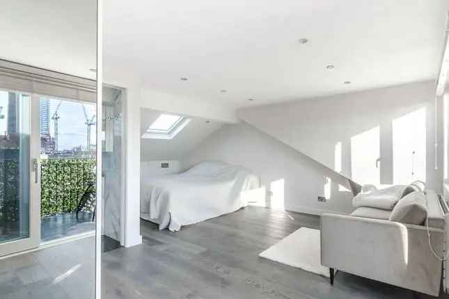 Maisonette for sale in King's Road, Chelsea, London SW10