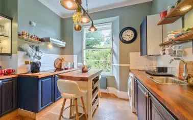 Flat For Sale in Torquay, England