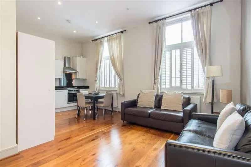 1 Bed Flat for Sale Near Stamford Brook Station