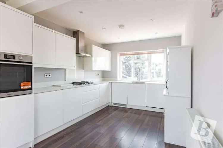 3 Bed House For Sale Near Romford Station