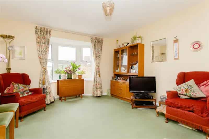 1 Bedroom Apartment Near Whitechapel Station