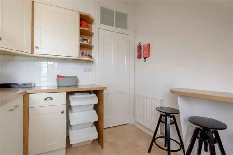 2 Bed Flat North Berwick Stunning Views Near Beach Train Station