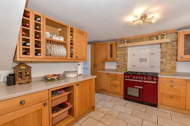 3 Bedroom Terraced House For Sale Near Shops And Schools