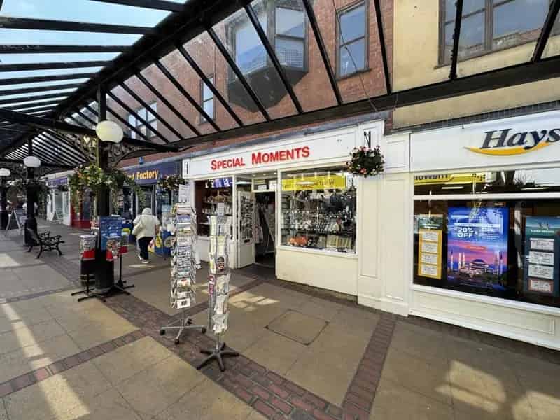 Retail Unit in Millers Walk Shopping Centre