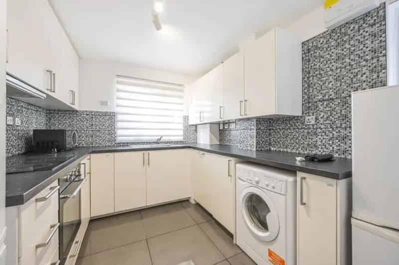 5 Bedroom Detached House to Rent London E16
