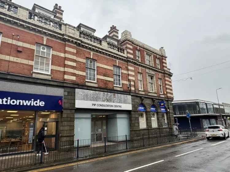 Crewe Town Centre Unit 1152 sq ft  High Street Grant Available