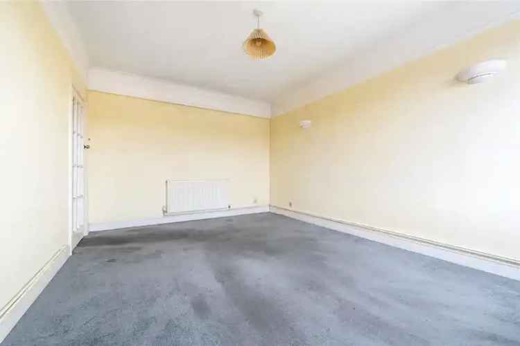 3 Bedroom Flat for Sale Near Cockfosters