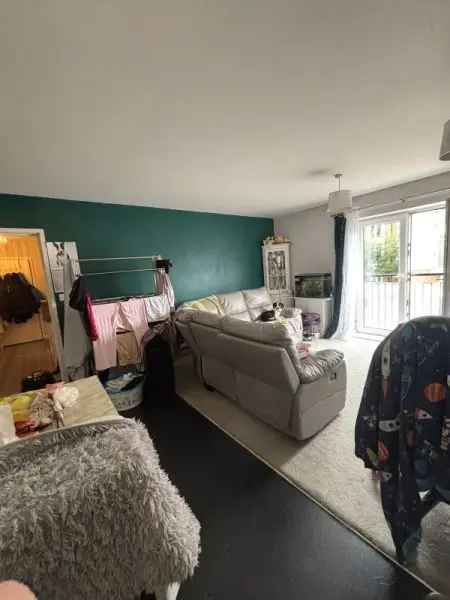 Flat For Rent in Tonbridge and Malling, England