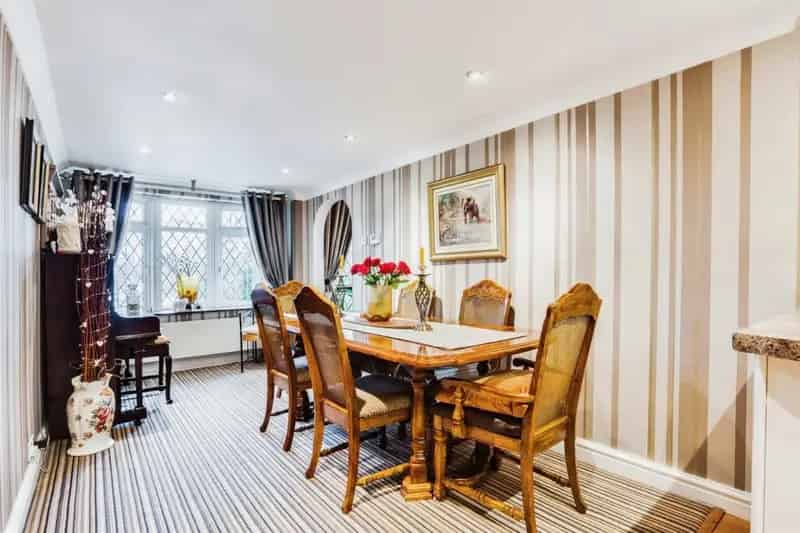 Five Bedroom Family Home Extended with Garage and Garden