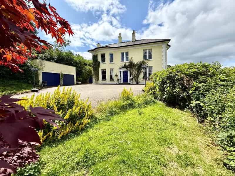 Large Family Home with Self Contained Unit Solar Panels and Original Features