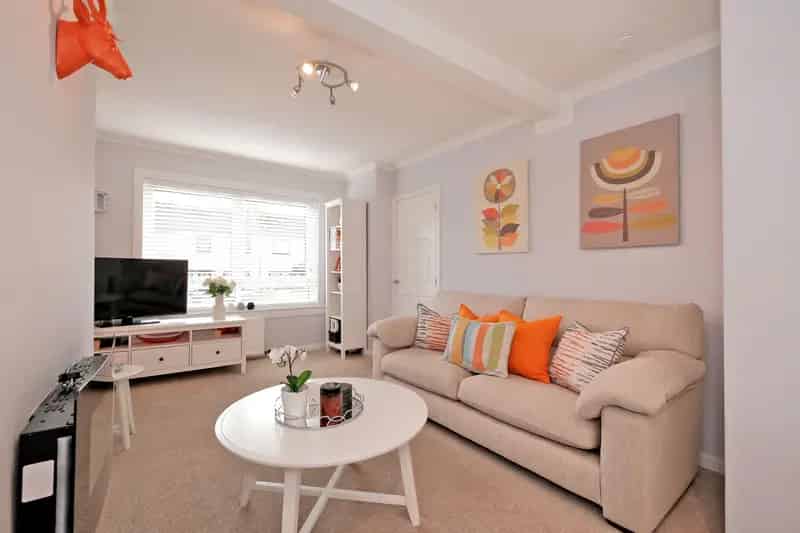 Immaculate 2-Bed Mid-Terraced Villa Ideal First Time Buy