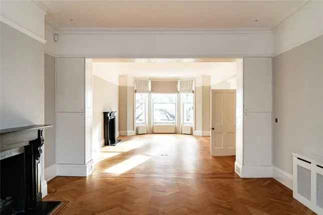 Flat to rent in Holland Park, Holland Park W11