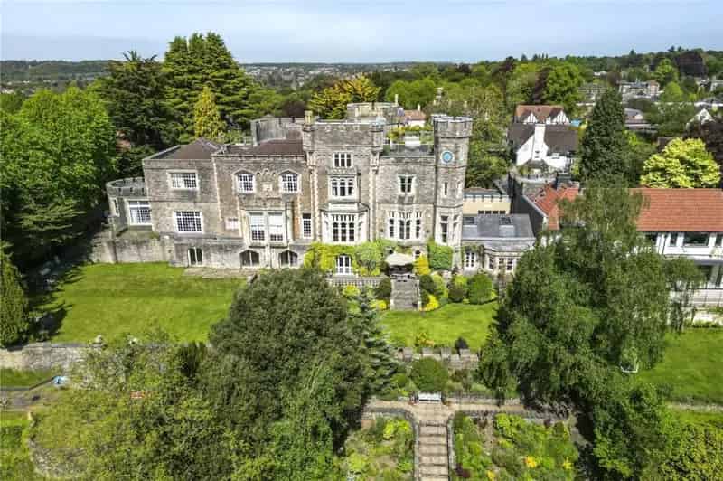 5 Bedroom Semi Detached House For Sale Grade II Listed