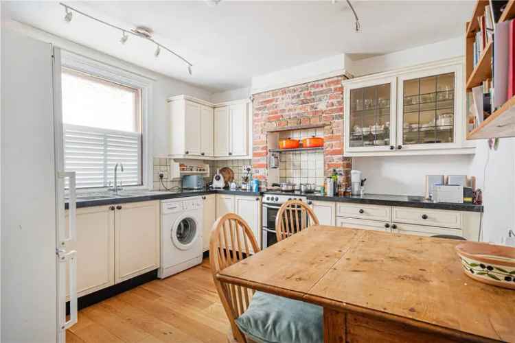 House For Sale in Winchester, England