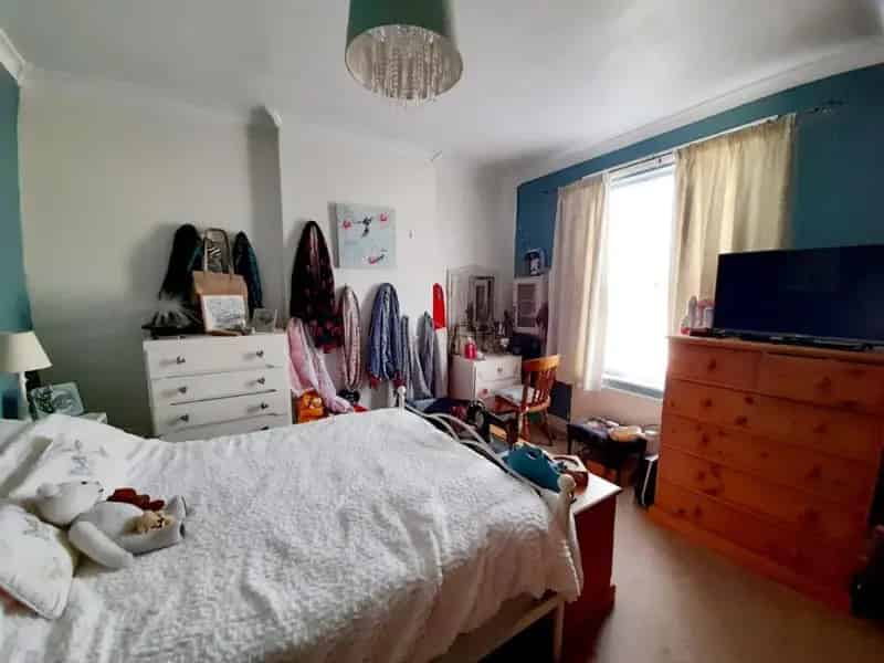 2 Bed Semi-Detached House for Sale