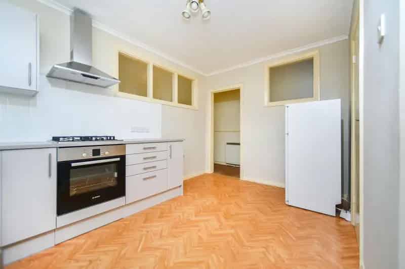 Spacious One Bedroom Apartment Kemp Town Zero Deposit Available